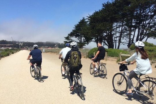 Golden Gate Bridge Bike Rental - Near the Golden Gate Bridge!