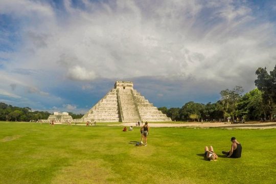 Chichen Itza & Ekbalam Tour with Cenote From Playa del Carmen