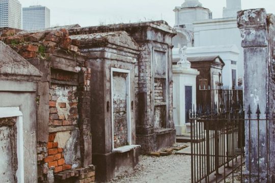Highights Of New Orleans: Voodoo & Cemetery Tour