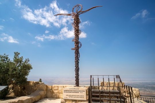 Private Full Day Tour to Jerash, Madaba, and Mount Nebo from Dead Sea