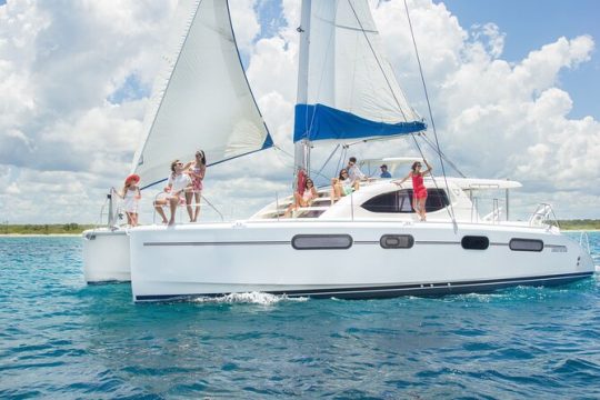 Luxury Sailing & Snorkeling Experience from Riviera Maya