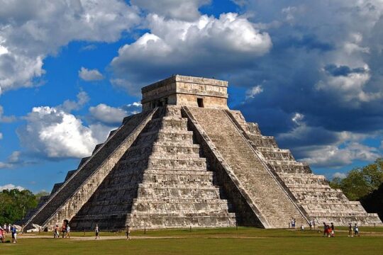 Chichen Itza the Mayan Wonder Tour from Cancun and Riviera Maya