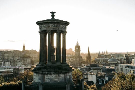 The Ultimate Edinburgh City Hike including Old and New Town