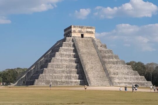Full Day Tour to Chichen Itza with Early Access, Cenote Ekbalam