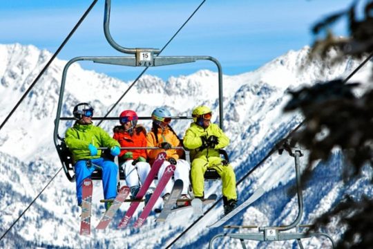 Banff Performance Ski Rental Including Delivery