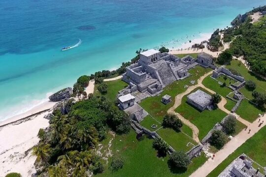 Private Tour: Tulum Ruins, Casa Tortugas and Local's choice food.