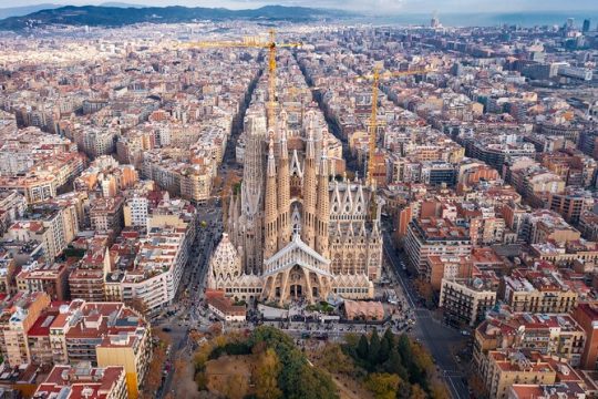 Private Tour Best of Barcelona: Sagrada Familia and Old Town