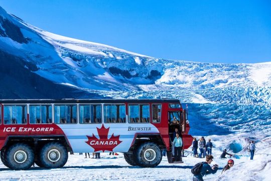 Columbia Icefield Tour with Glacier Skywalk from Calgary