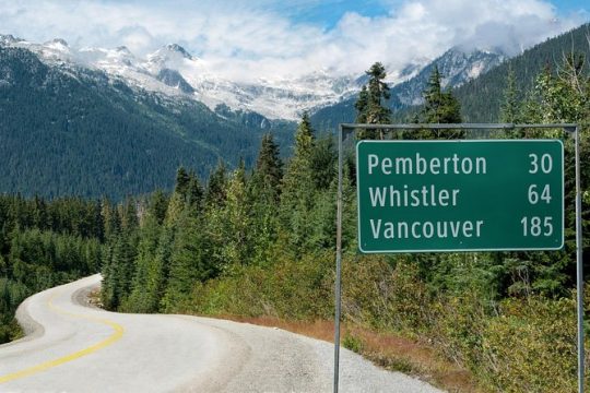 YVR - Vancouver's Airport  Whistler( Private Transfer Sightseeing Tour)