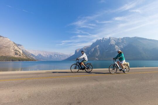 Banff Mountain Lakeside - E-bike Tour