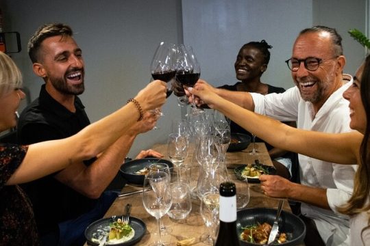 Barcelona: Wine Tasting & 5 Course Tapas Pairing Dinner