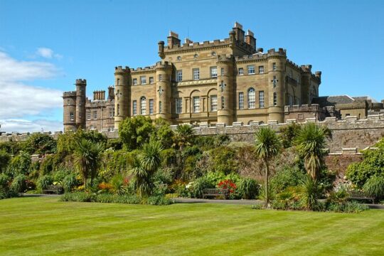 Culzean Castle & Rabbie Burns Private Day Tour in Luxury MPV