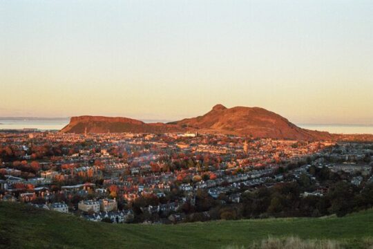 Arthur's Seat Sunset Hike in Edinburgh