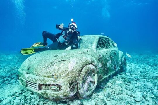 Diving in Cancun Underwater Museum of Art