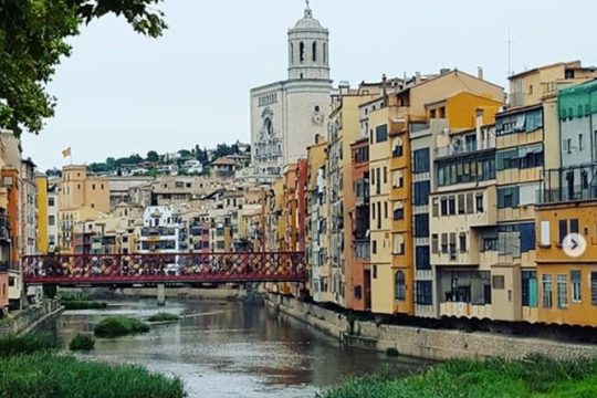 Gorgeous Medieval Girona - Private Day Trip with Transportation