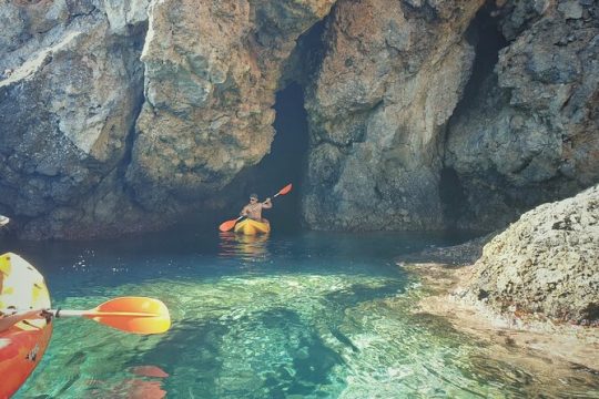 Excursión Kayak y Snorkelling en Acantilados de Maro Cerro Gordo
