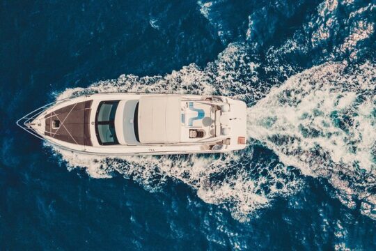 4-Hour Private 50' Azimut Yacht Tour With Food, Open Bar & Snorkeling