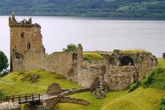 Loch Ness Inverness and Urquhart Castle
