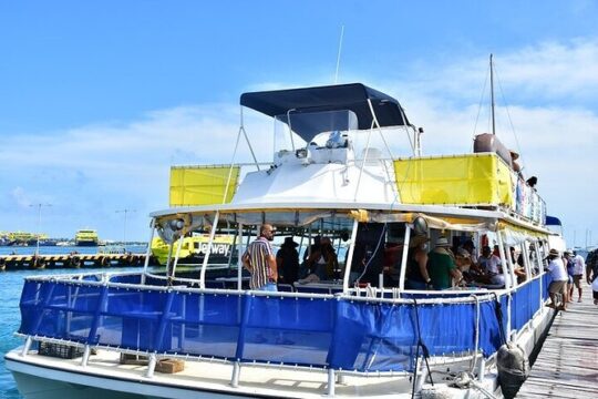 Isla Mujeres Unlimited! Open bar, Snorkel and Party! Trip from Playa Del Carmen