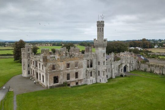 Private Tour by Castles from Edinburgh