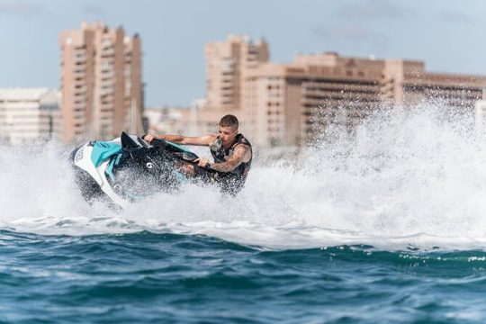 Best jet ski rental without a license in Fuengirola