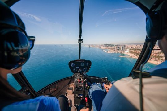 Barcelona from Sea & Air: Sailing and Helicopter Premium Tour