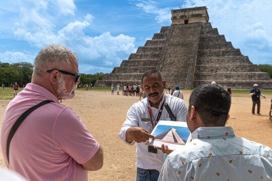 Guided Tour to Chichén Itzá and Cenote and Valladolid with Lunch