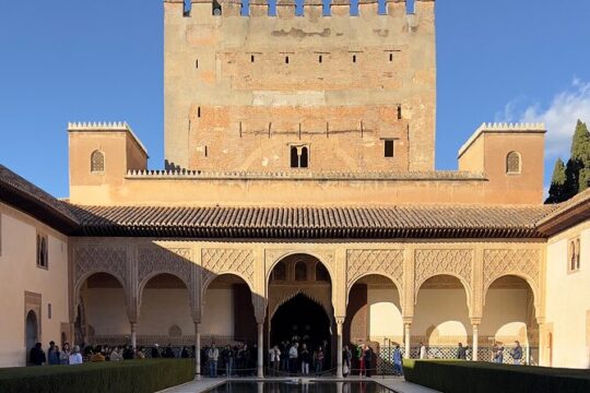 Visit with tickets to the Alhambra and Generalife without the lines