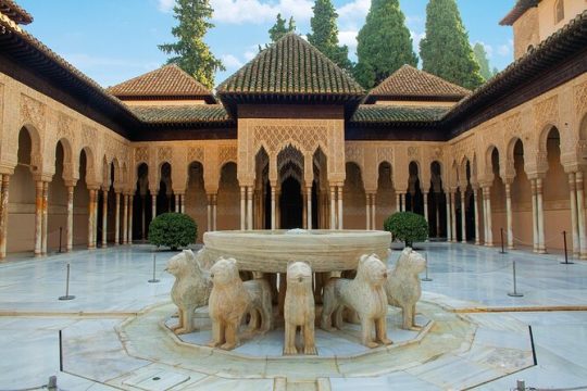 Guided visit to the Alhambra, Nasrid Palaces and Generalife