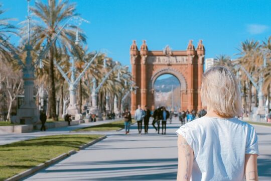 Explore Barcelona in 90 minutes with a Local