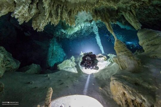 Cave diving courses package