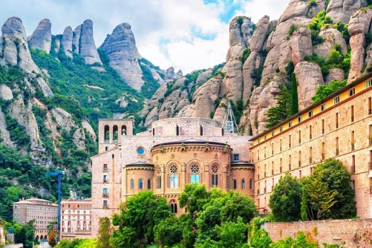 Full Day Private Montserrat Wine Tour Experience from Barcelona