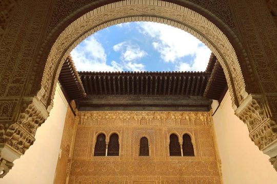 Alhambra Private Tour with Pick Up Service and Tickets