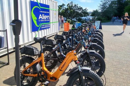 3 Hour E-Bike Rental from Premium Vancouver Location on Seawall