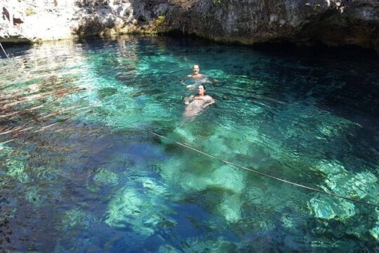 Camping expirience in the jungle + 1 cave & 3 cenotes